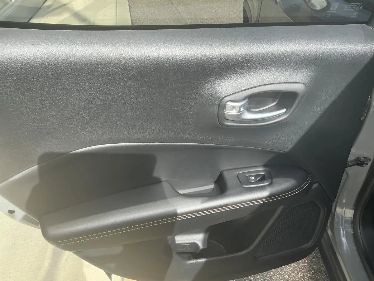 Used 2021 Grey Jeep Upland Edition image 31