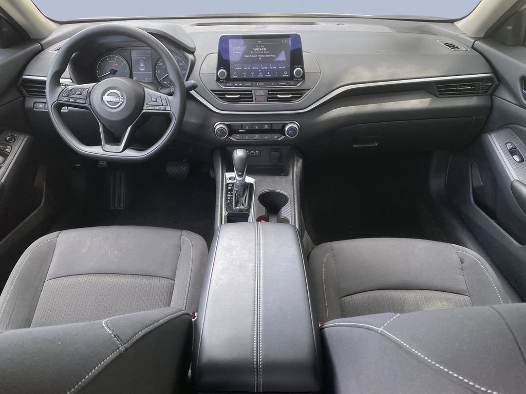 2025 Nissan Altima S - Photo 13