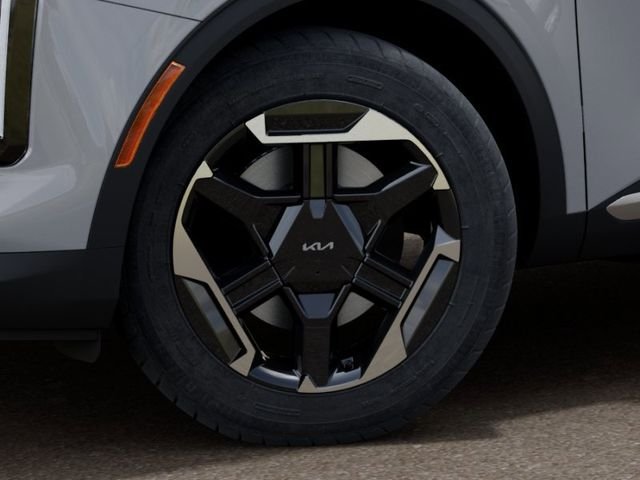 New 2026 Gray Kia S image 9