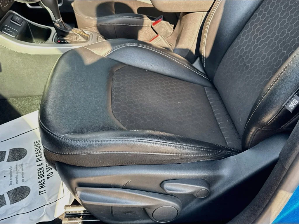 Used 2020 Blue Jeep Latitude image 24