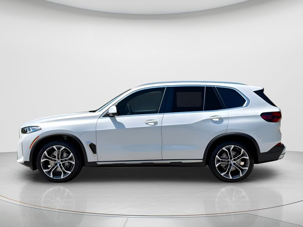 New 2026 Mineral White Metallic BMW sDrive40i image 8
