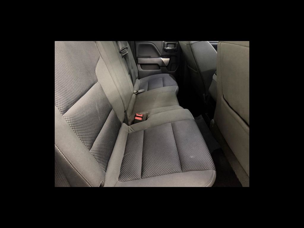 Used 2019 White Chevrolet LT image 19