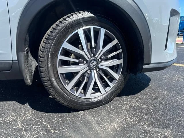 2021 Nissan Kicks SV - Photo 9