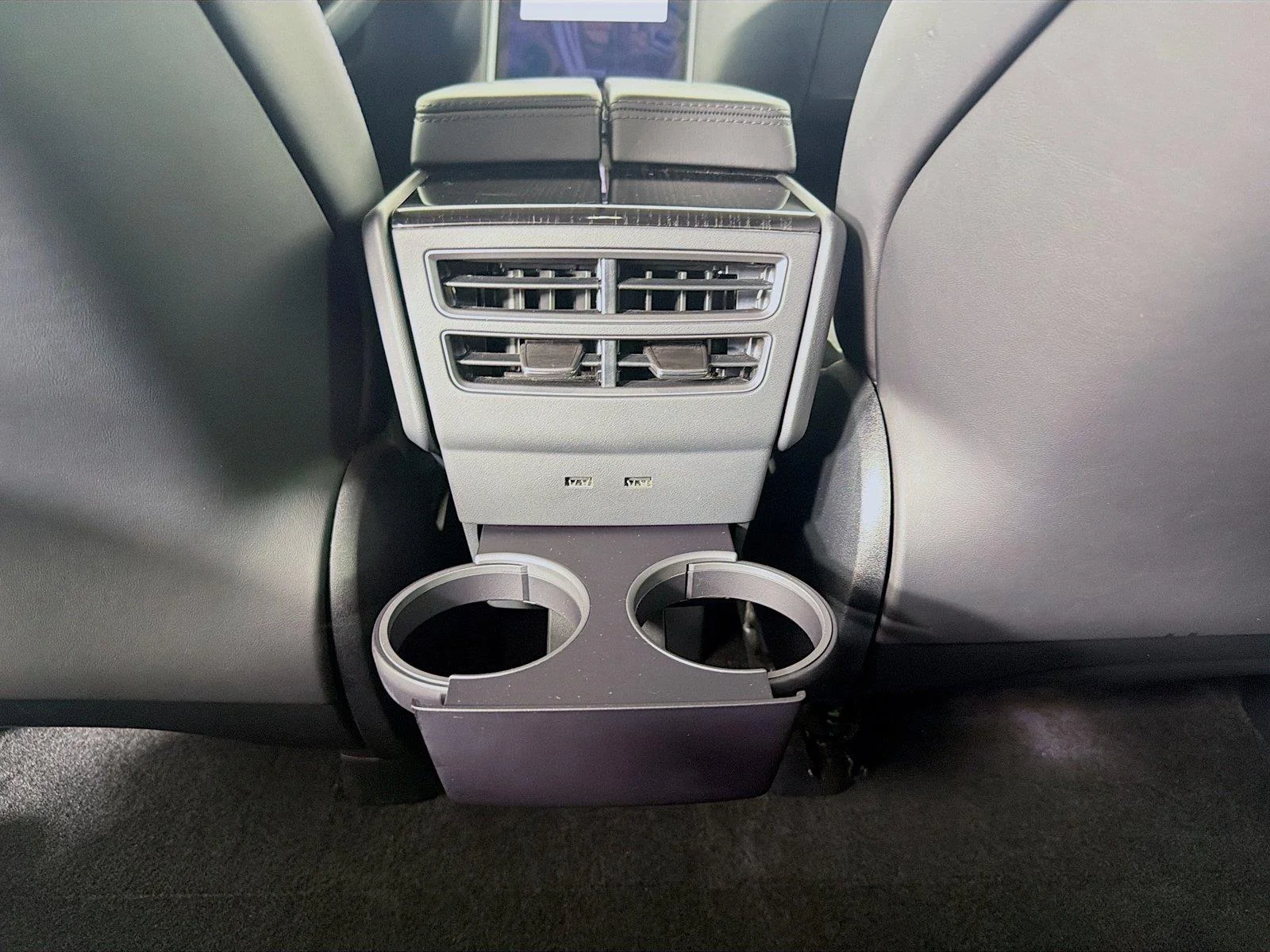 Used 2018  Tesla 100D image 20