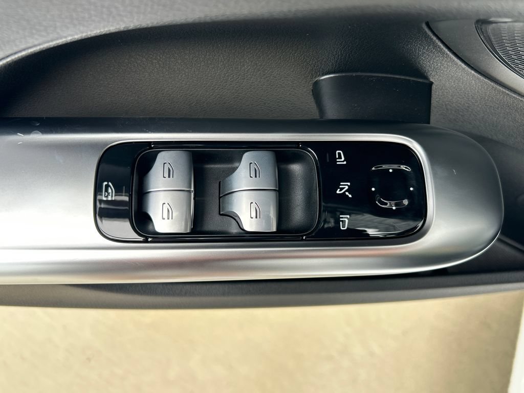 New 2026 Polar White Mercedes-Benz C 300 image 48