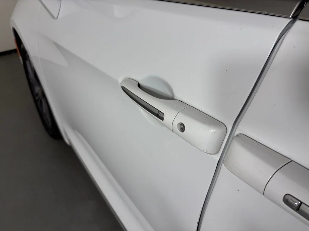 Used 2017 White Chrysler Limited image 13