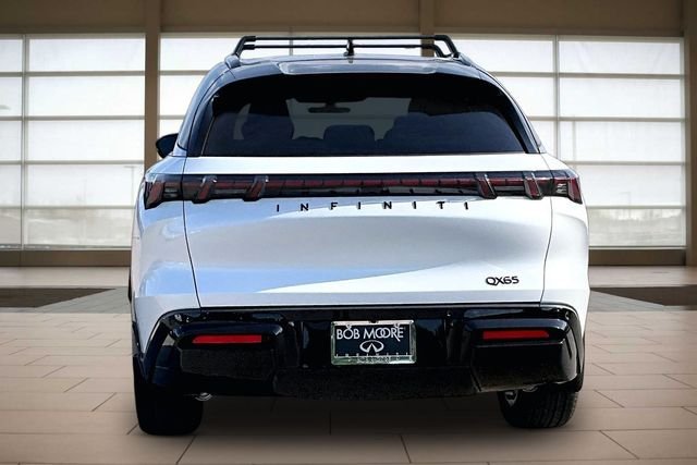 New 2027 2T RAD WHT INFINITI AUTOGRAPH image 4