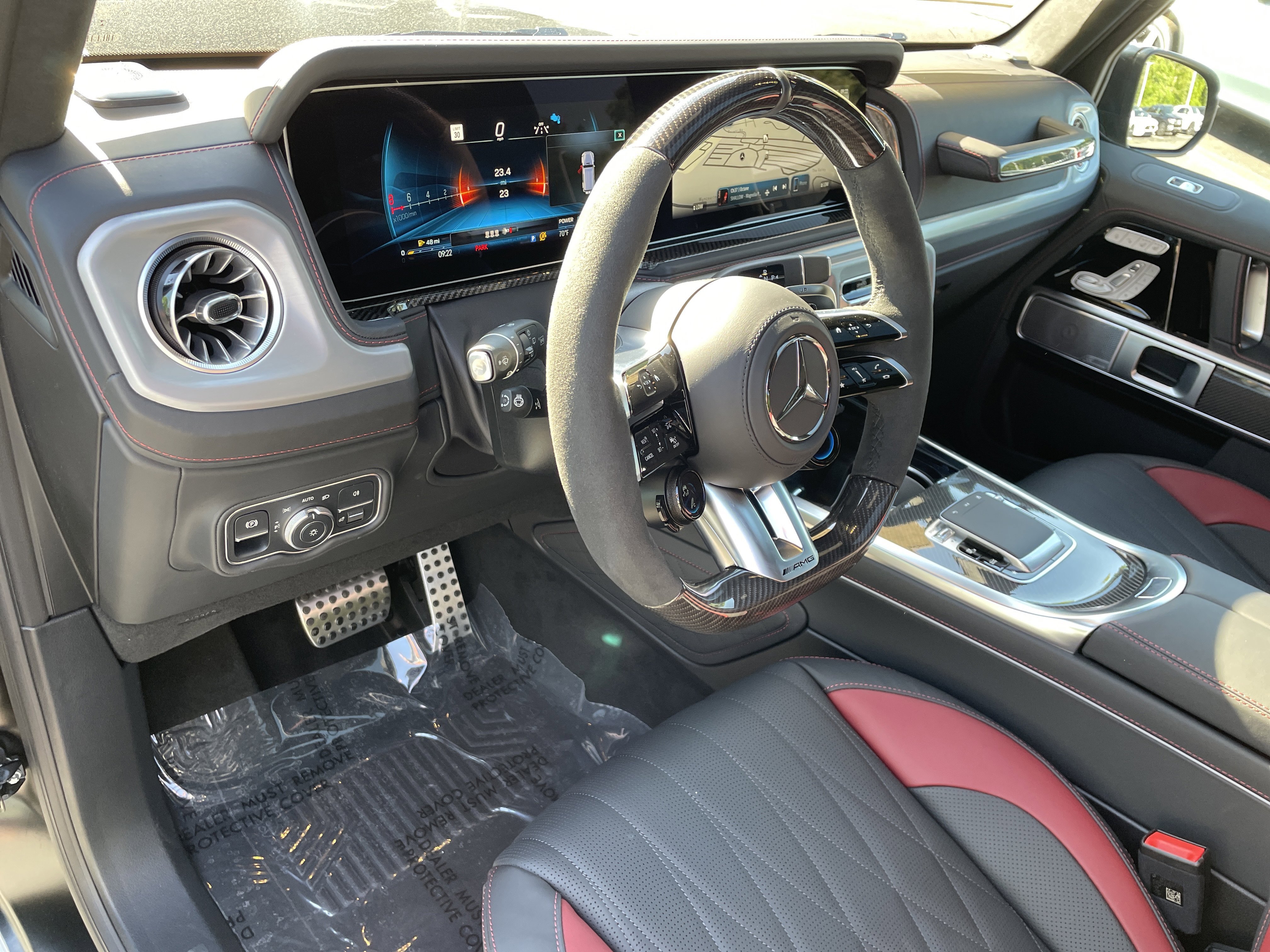 New 2026 MANUFAKTUR Night Black Magno Mercedes-Benz AMG® G 63 SUV image 17
