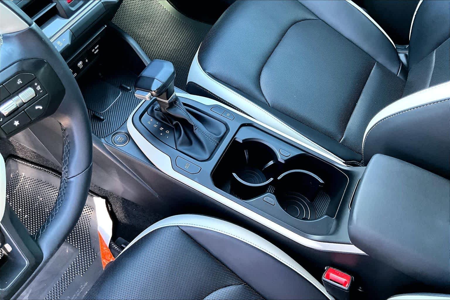 Certified Used 2025 Wave Blue Kia GT-Line Turbo image 17