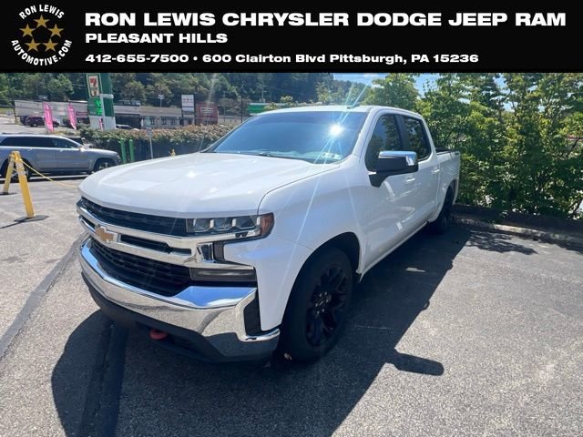 Used 2022 White Chevrolet LT image 1