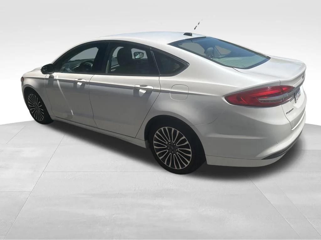 Used 2017 White Ford SE image 18