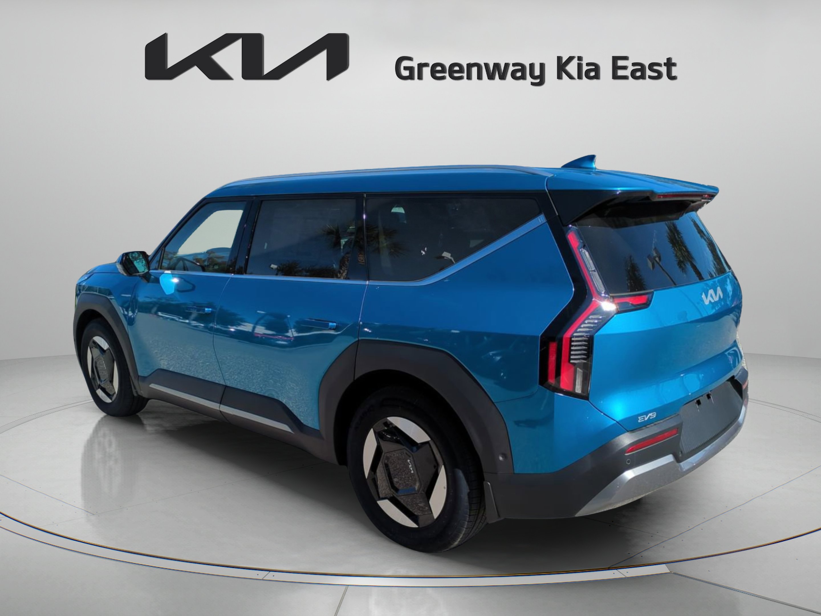 New 2026 Ocean Blue Kia Wind AWD image 8