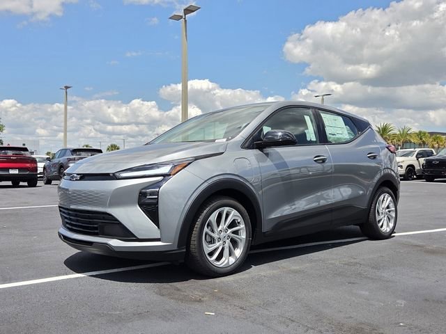 New 2027 Sterling Grey Metallic Chevrolet LT image 2