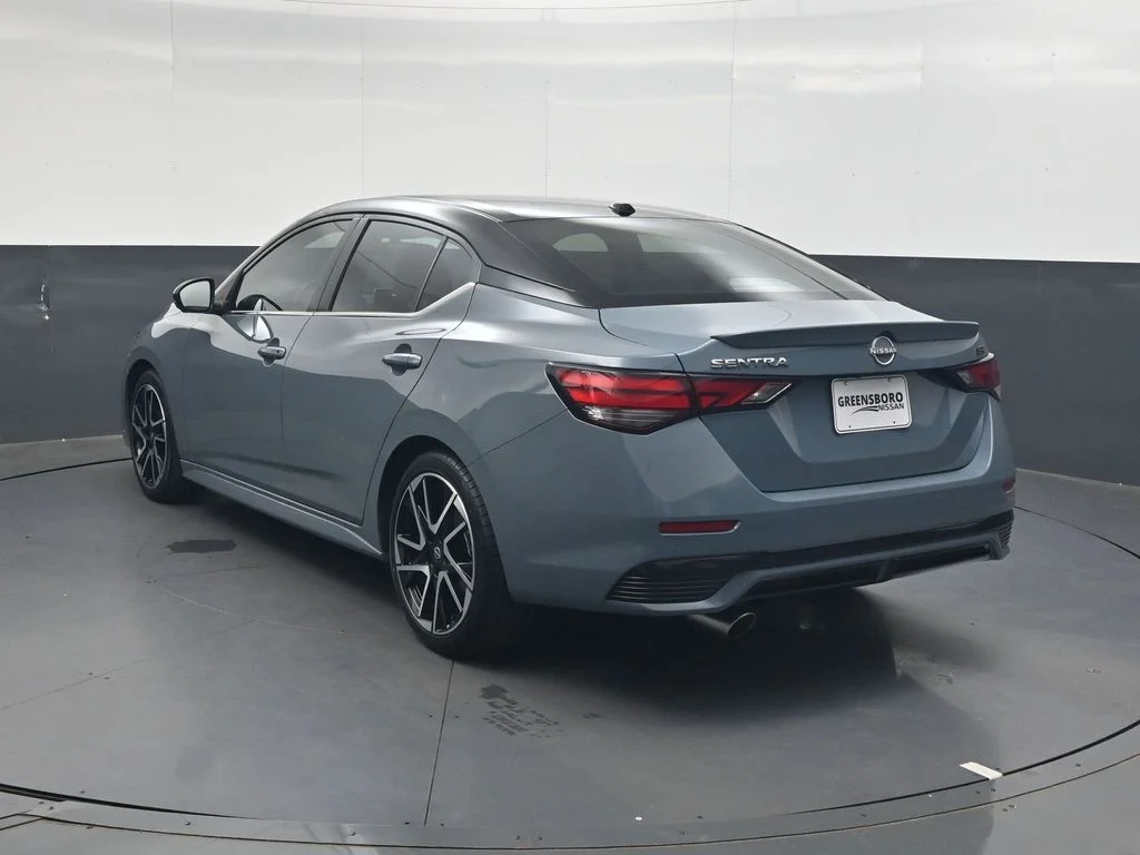 Used 2025 Gray Nissan SR image 7