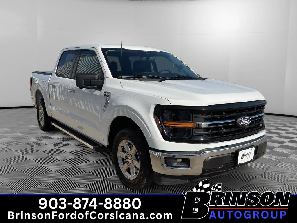 Used 2024 Oxford White Ford XLT image 3