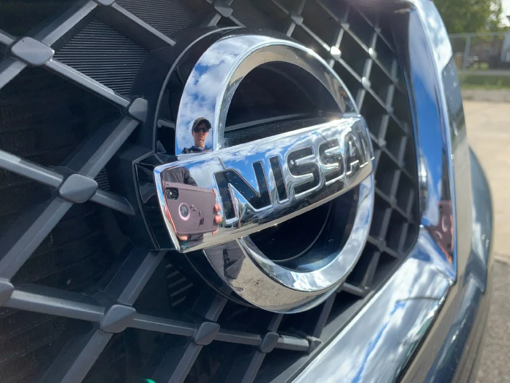 Used 2019 Blue Nissan SV image 36