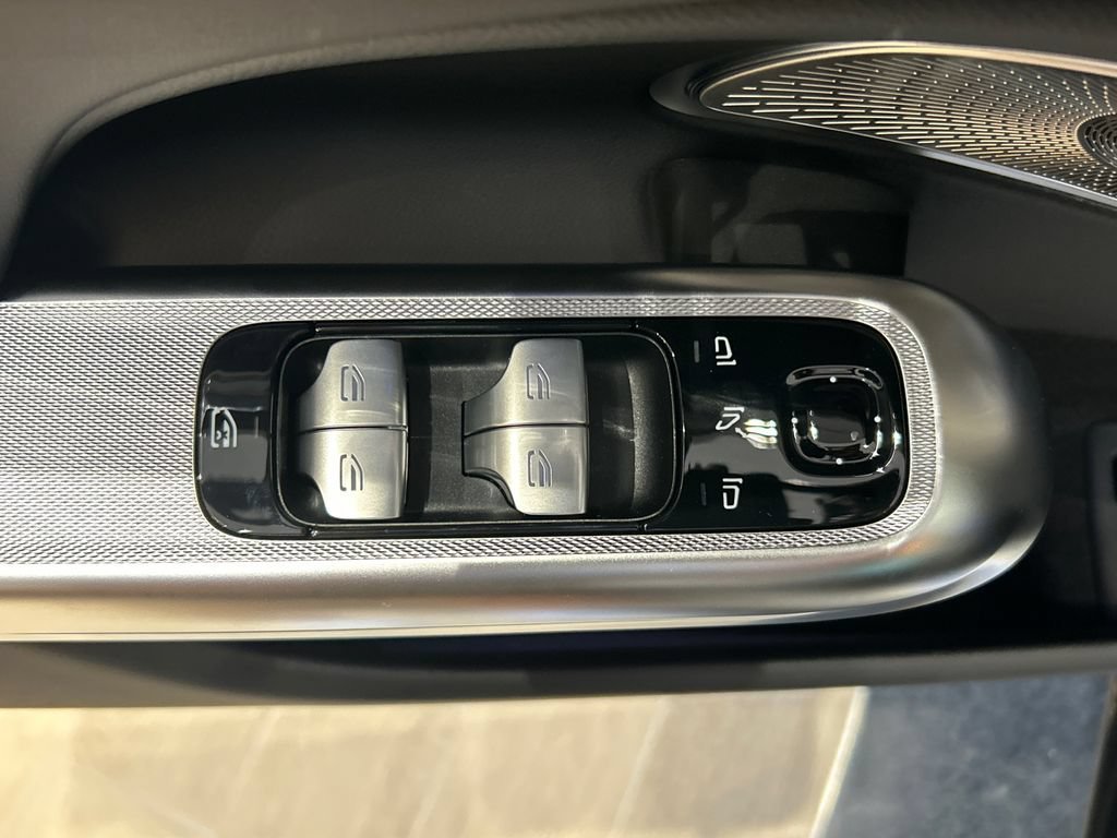 New 2027 MANUFAKTUR Alpine Grey Mercedes-Benz AMG® E 53 Hybrid Wagon image 41