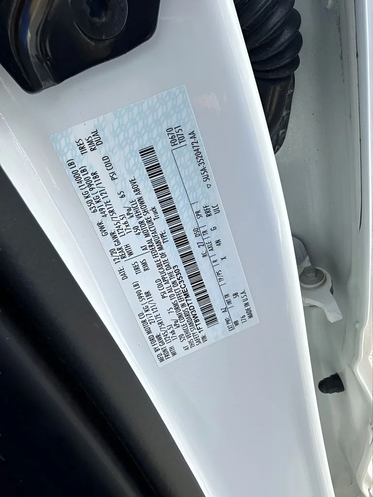 Used 2021 White Ford Lariat image 24