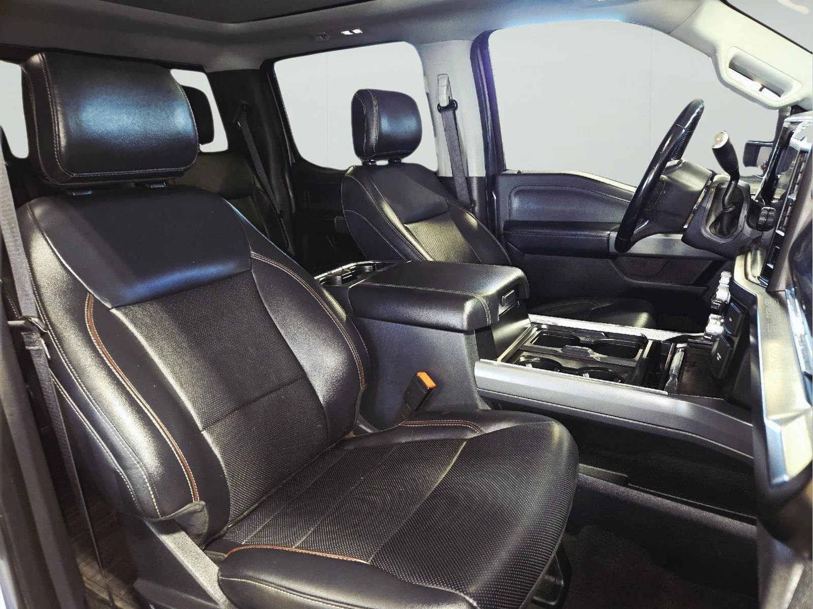Used 2024 Carbonized Gray Ford Lariat image 68