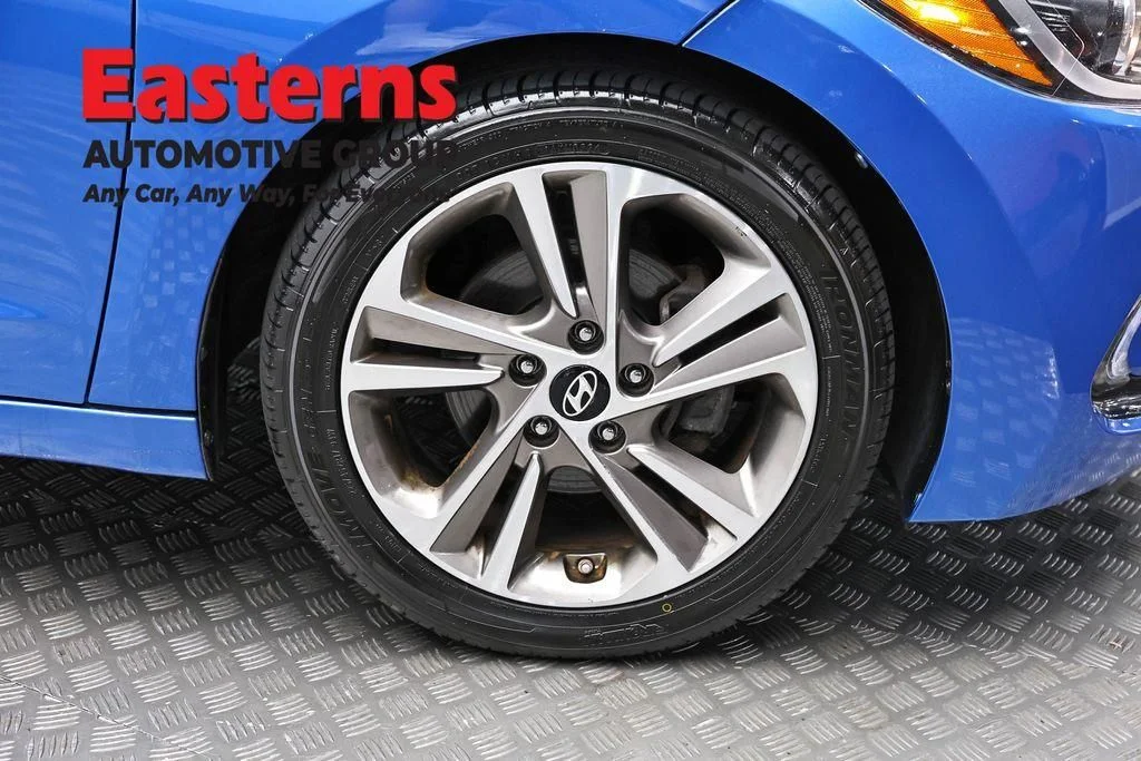 Used 2017 Blue Hyundai Limited image 32