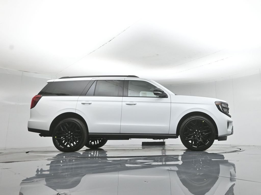New 2026 Oxford White Ford Platinum image 51