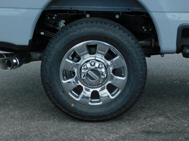 New 2026 Gray Ford Lariat image 37