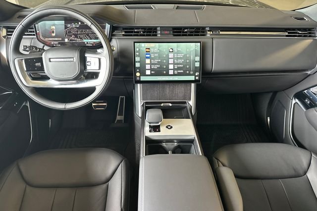 New 2026 Santorini Black Land Rover SE image 12