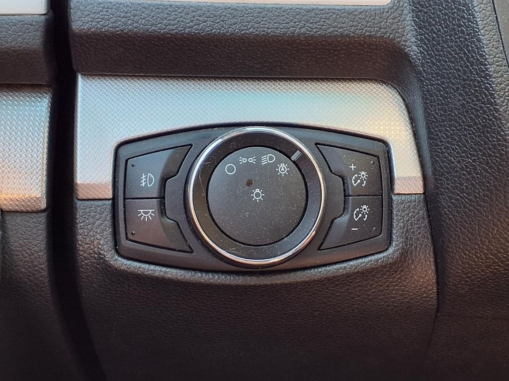 Used 2014 Brown Ford XLT image 19