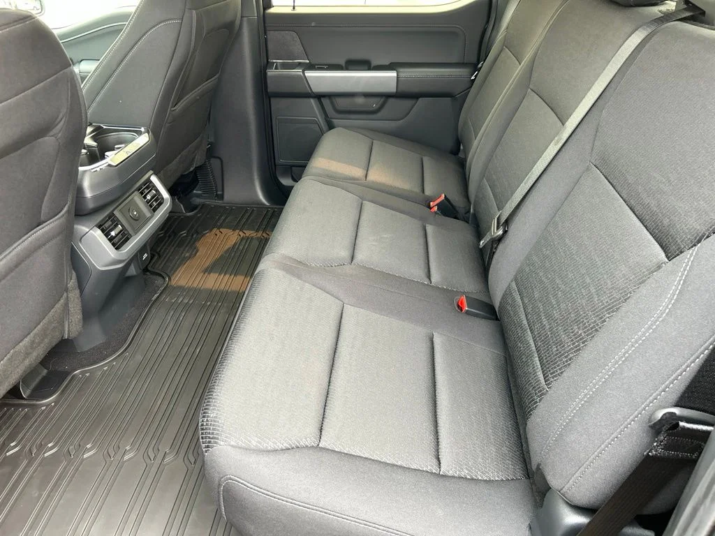 New 2026 Agate Black Metallic Ford XLT image 14
