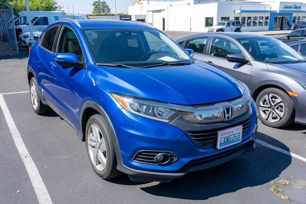 Used 2019  Honda EX image 3