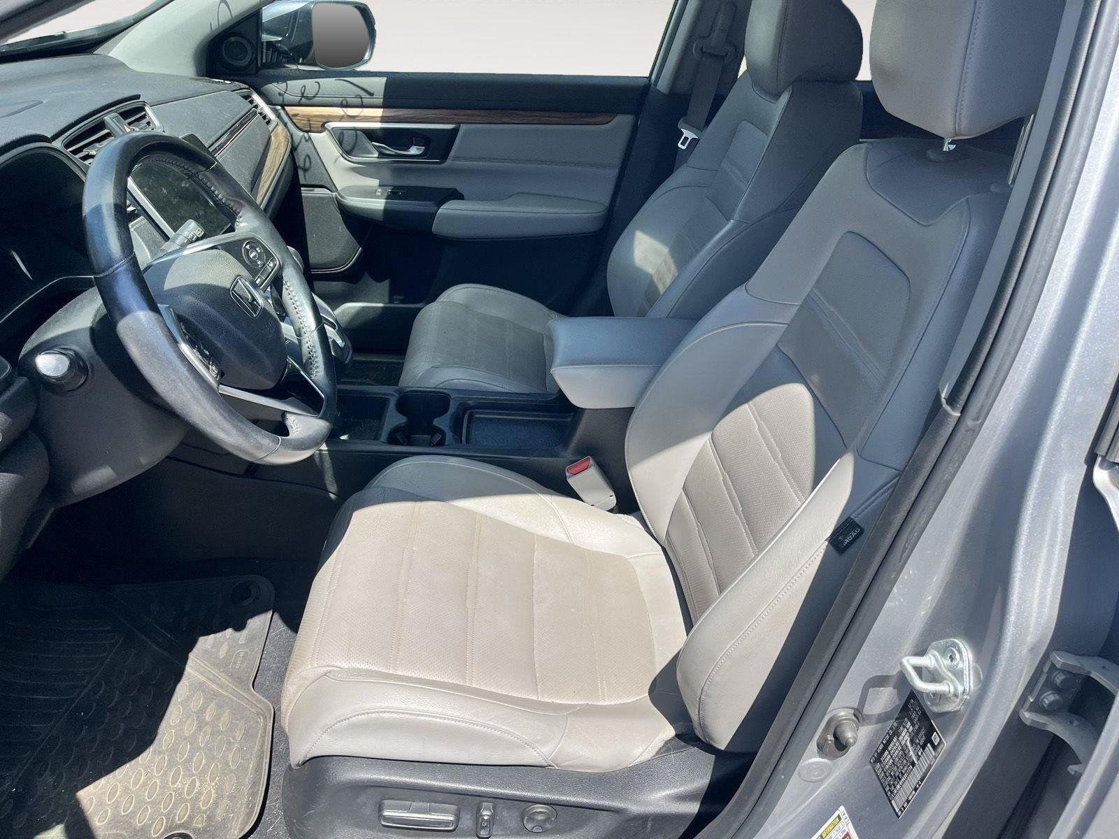 Used 2019 Lunar Silver Metallic Honda EX-L image 21