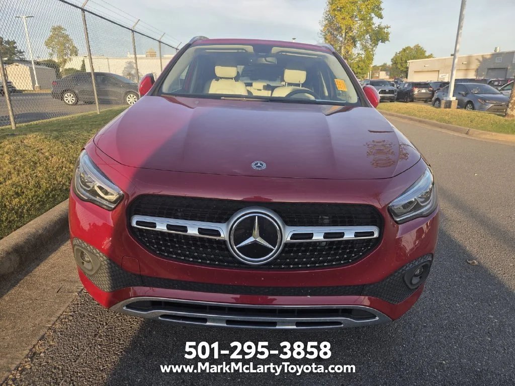 Used 2023  Mercedes-Benz GLA 250 image 2