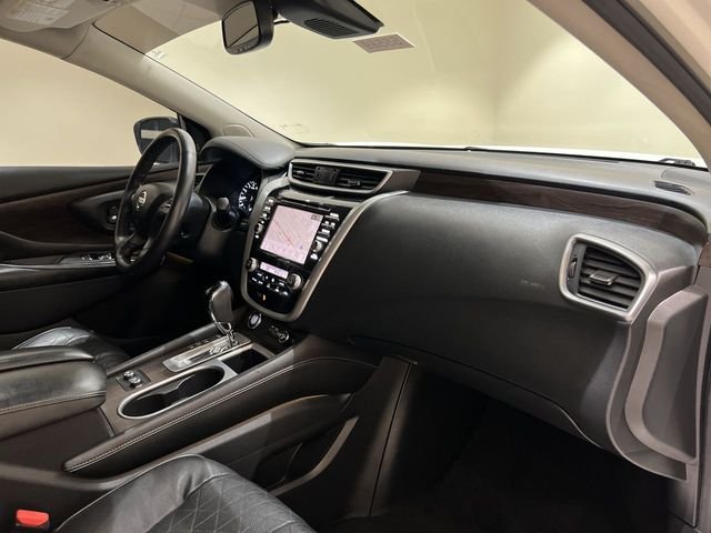 Used 2020 White Nissan Platinum image 25
