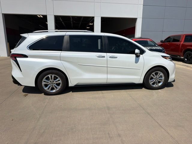 Used 2022 Beige Toyota Platinum image 3