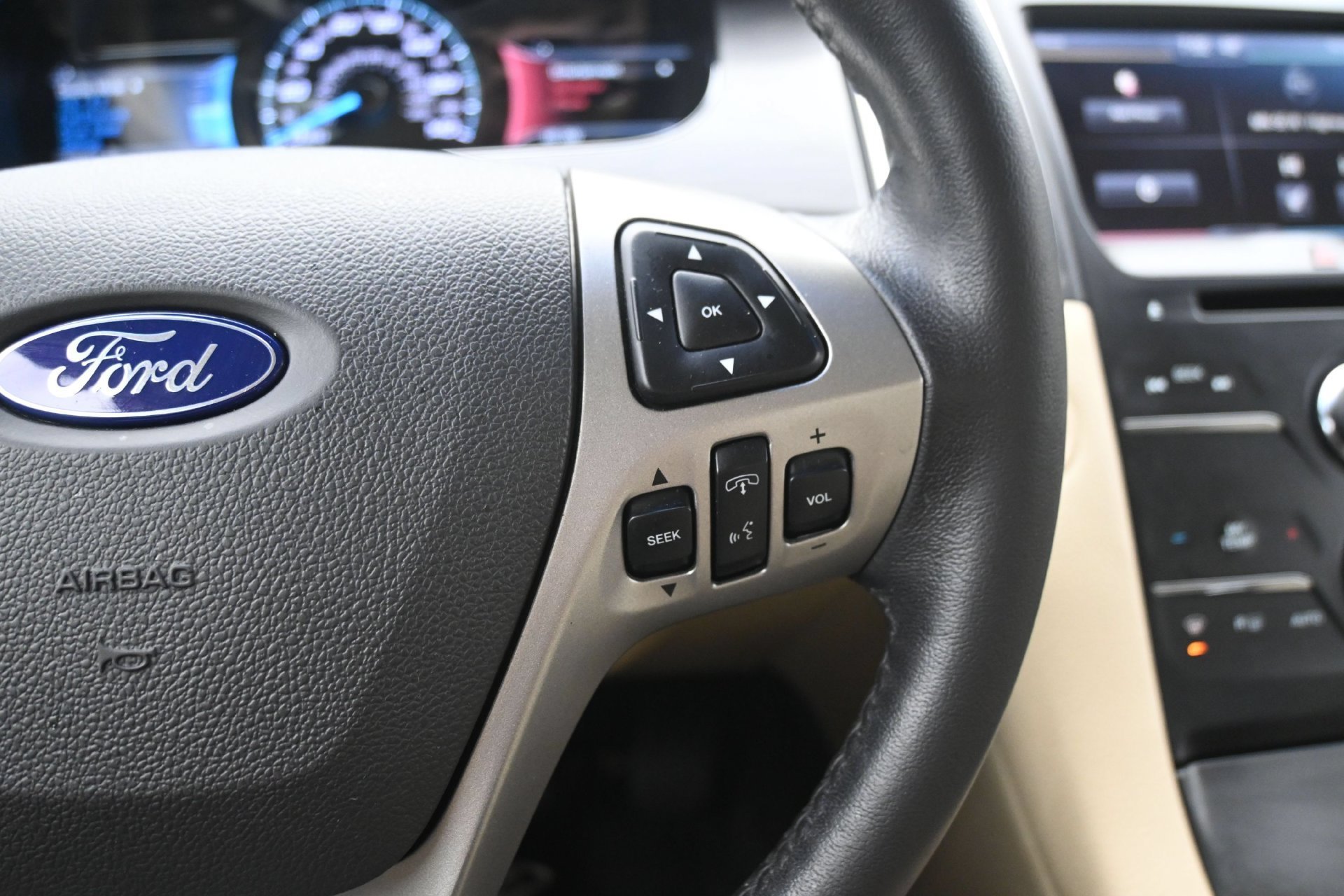 Used 2015 Ruby Red Metallic Ford SEL image 21