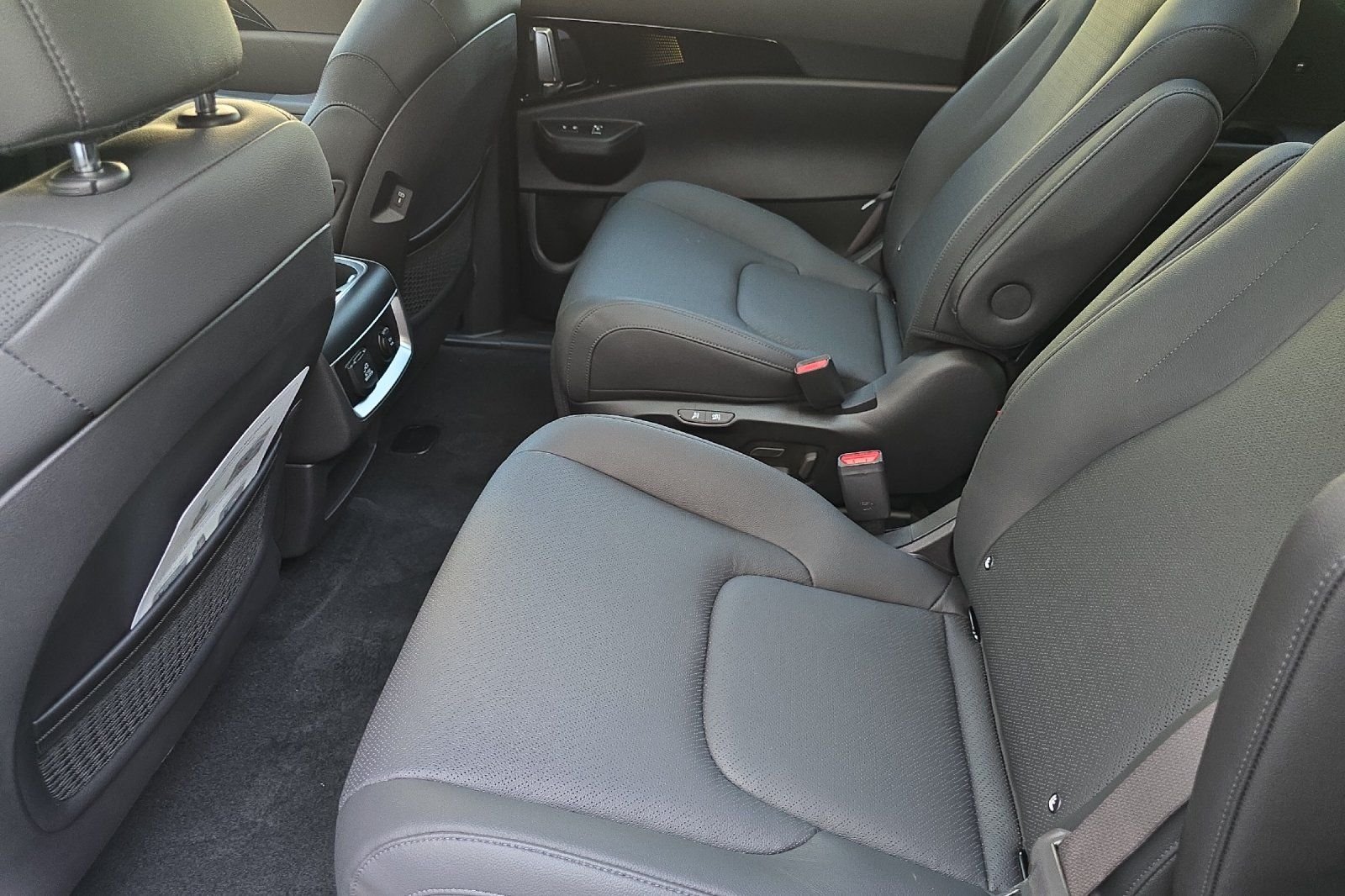2026 Kia Carnival SX Prestige - Photo 8