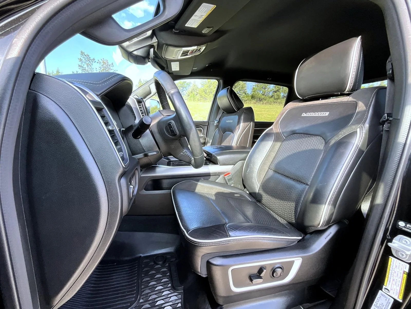 2023 RAM Ram 1500 Pickup Laramie - Photo 11