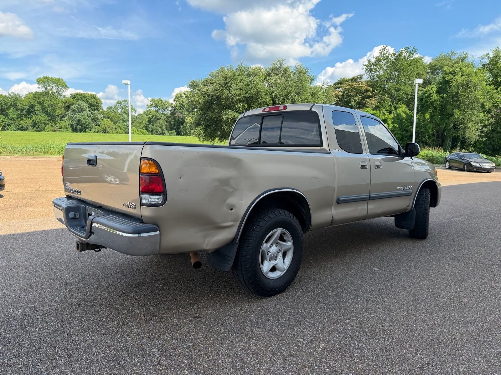 Used 2003 Beige Toyota SR5 image 11