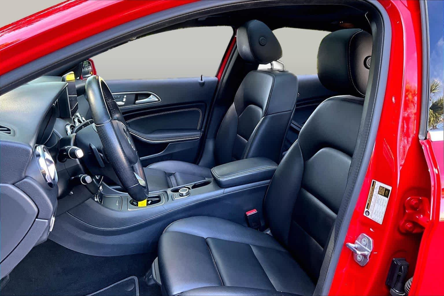 Used 2019 Jupiter Red Mercedes-Benz GLA 250 image 8