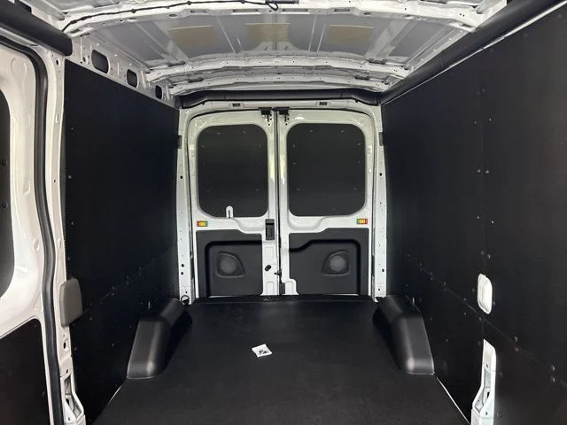 New 2026 Oxford White Ford Cargo Van image 30