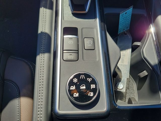 New 2026 Nissan Pathfinder Platinum