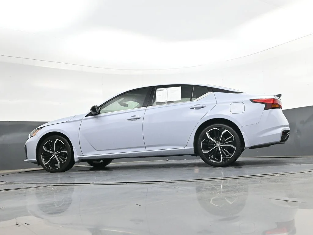 Used 2023 Gray Nissan 2.5 SR image 47