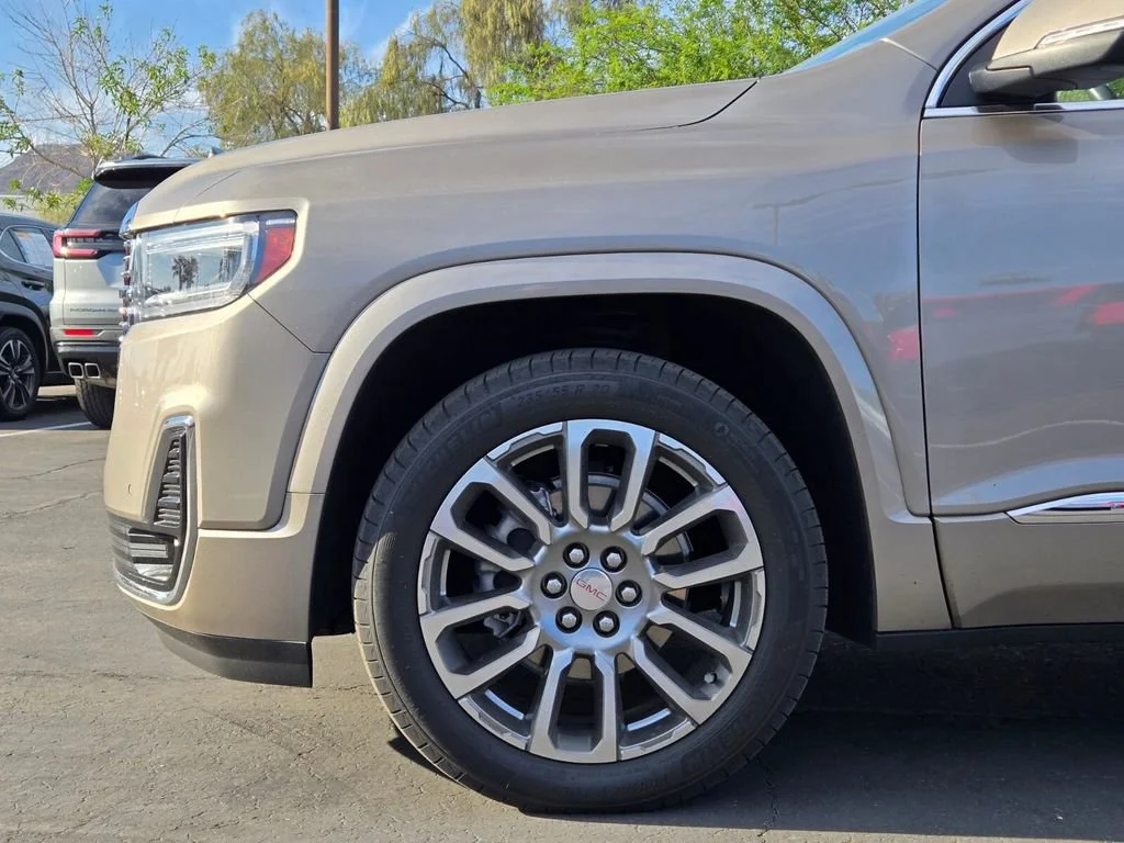 Used 2023 Light Stone Metallic GMC Denali image 9
