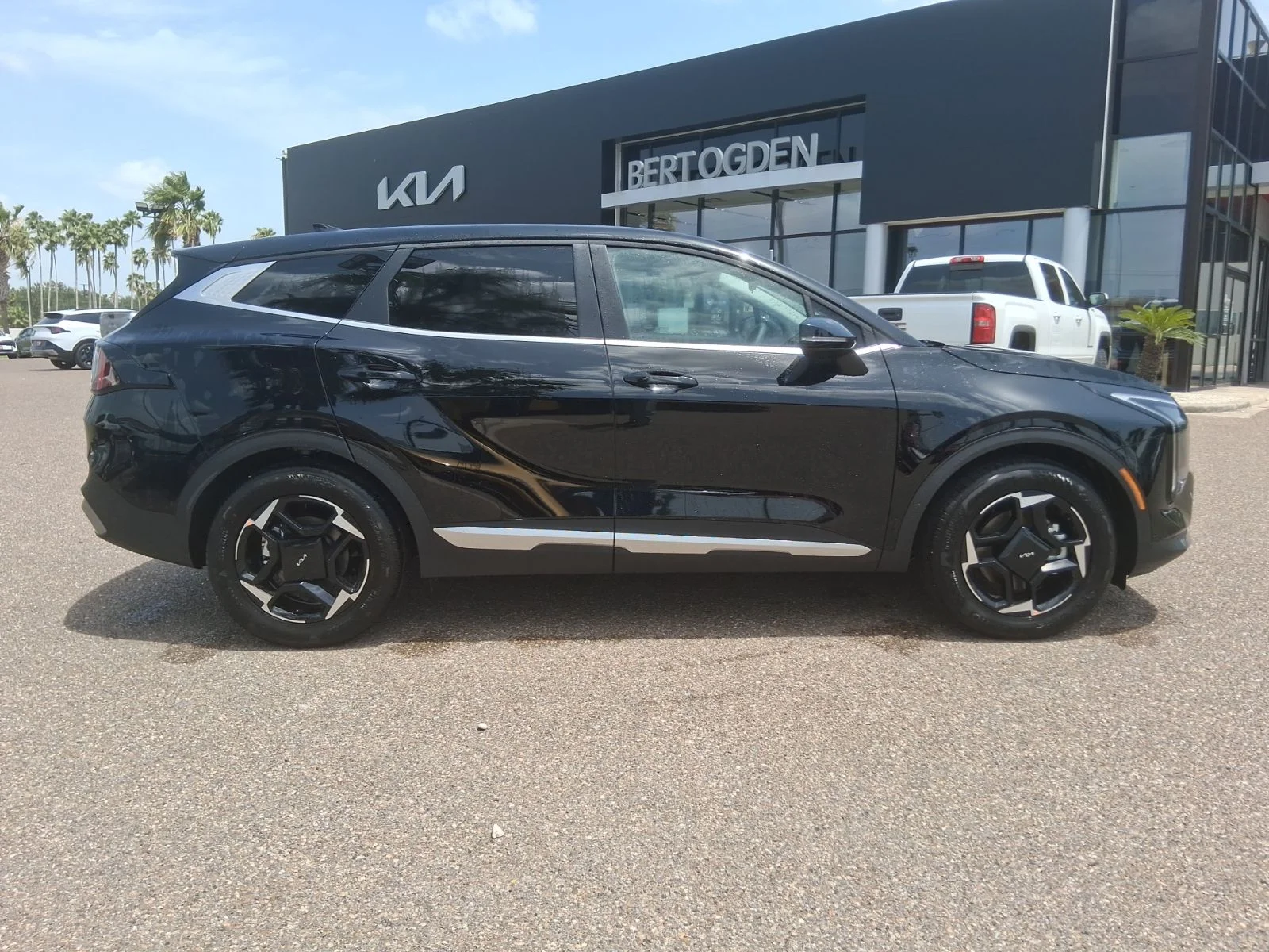 New 2026 Black Kia EX image 3