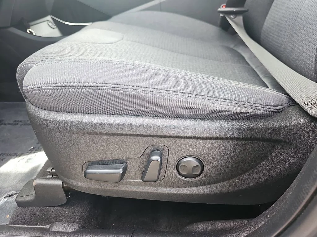 Used 2023 Blue Hyundai SEL image 35