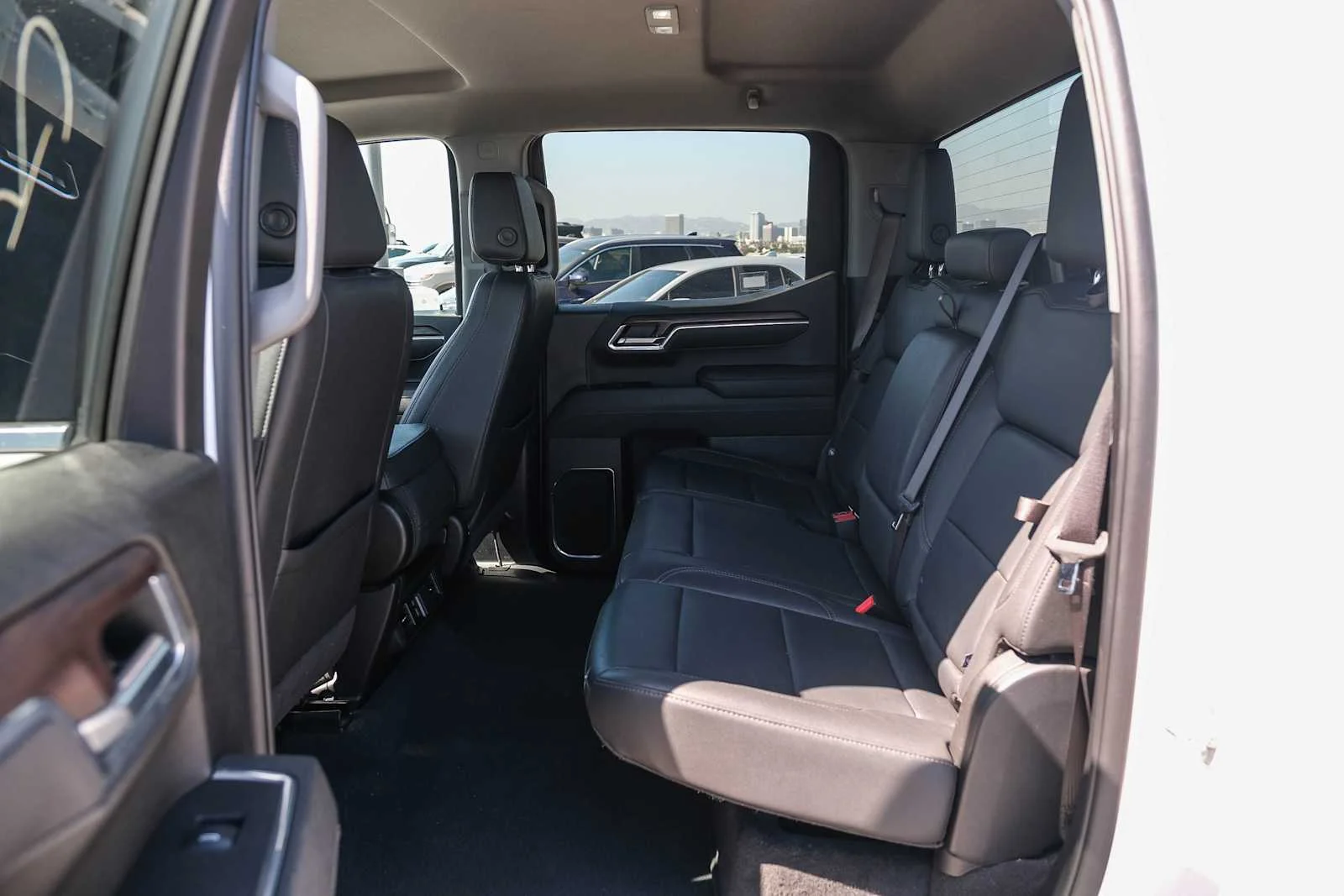 Used 2025 Summit White GMC SLT image 21