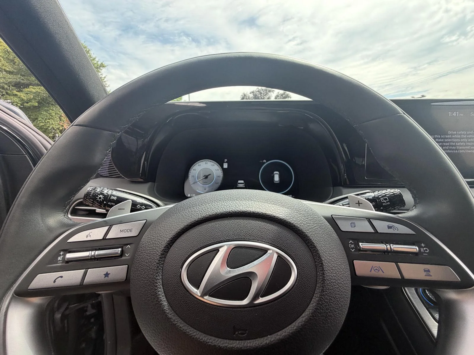 Used 2025 Robust Emerald Hyundai Calligraphy image 20