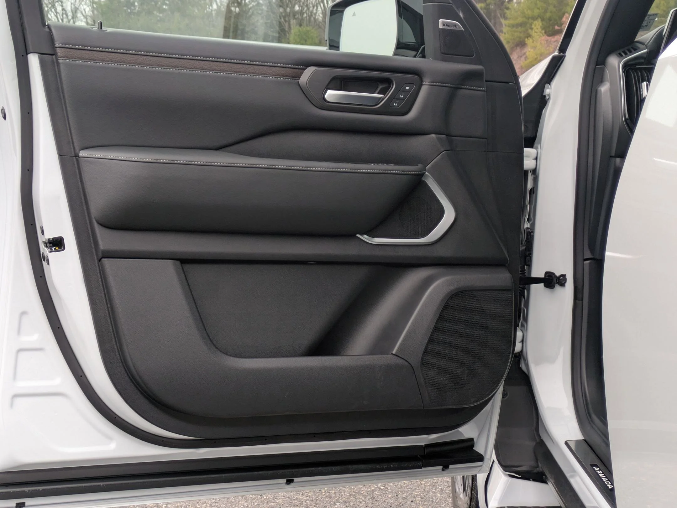 2025 Nissan Armada Platinum Reserve - Photo 13