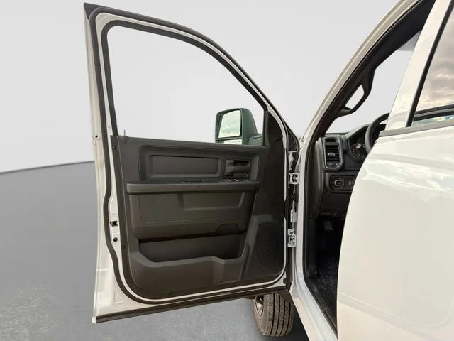 New 2026 Bright White Clear-Coat Exterior Paint RAM Tradesman image 27