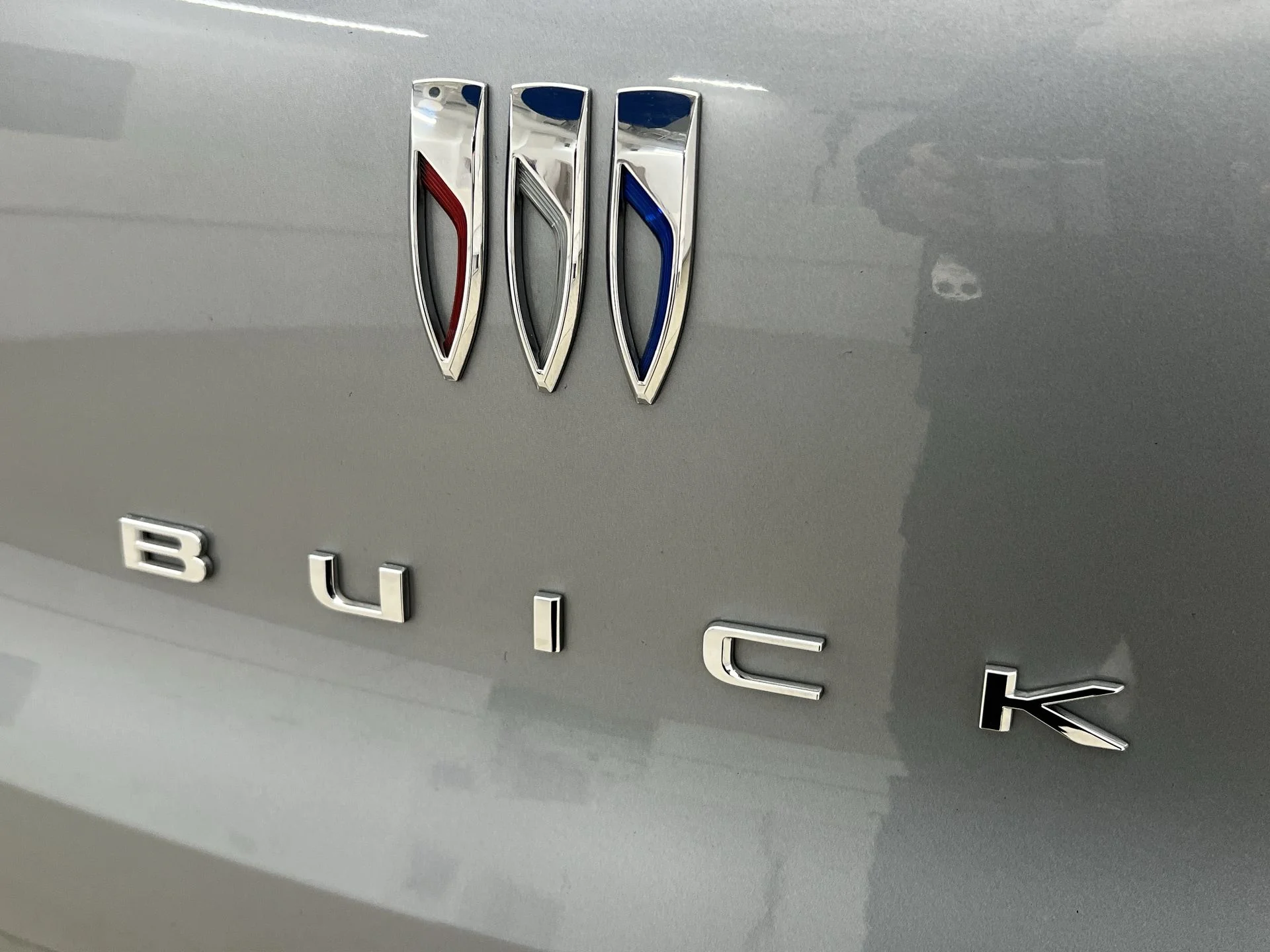 Used 2025 Gray Buick Preferred image 38